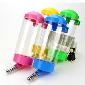 Bình nước gắn chuồng